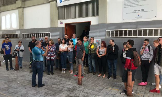 El CEPA Las Palmas guarda un minuto de silencio en protesta por asesinato de Laura Luelmo